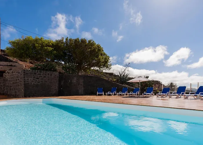 Dom wakacyjny Bellavista, Piscina Privada Climatizada Y Sauna Los Valles