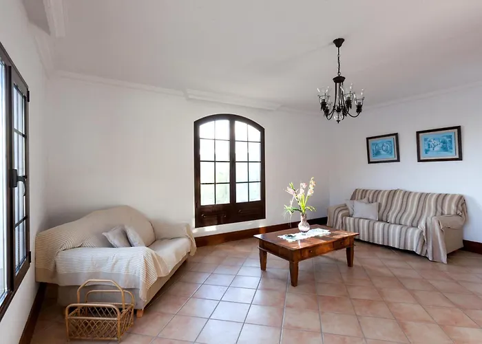 Bellavista, Piscina Privada Climatizada Y Sauna Hébergement de vacances Los Valles