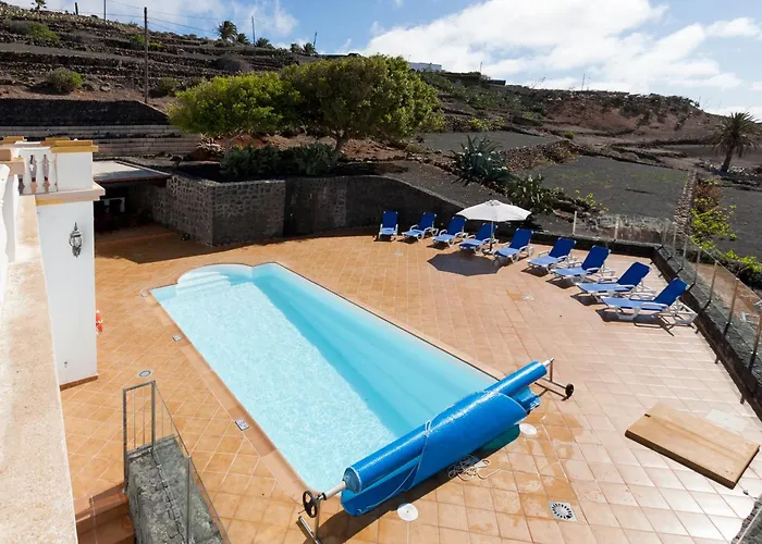 Hébergement de vacances Bellavista, Piscina Privada Climatizada Y Sauna *